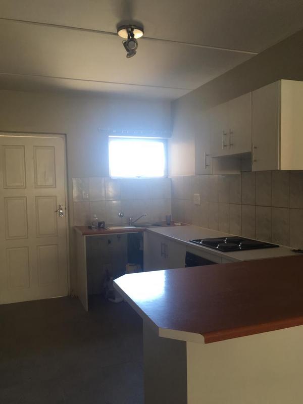 To Let 2 Bedroom Property for Rent in Goodwood Central Western Cape